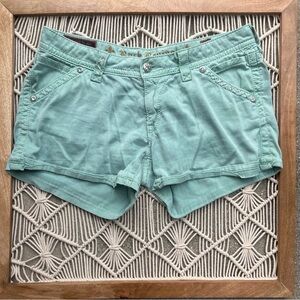 Rock Revival Mint Shorts Size 30